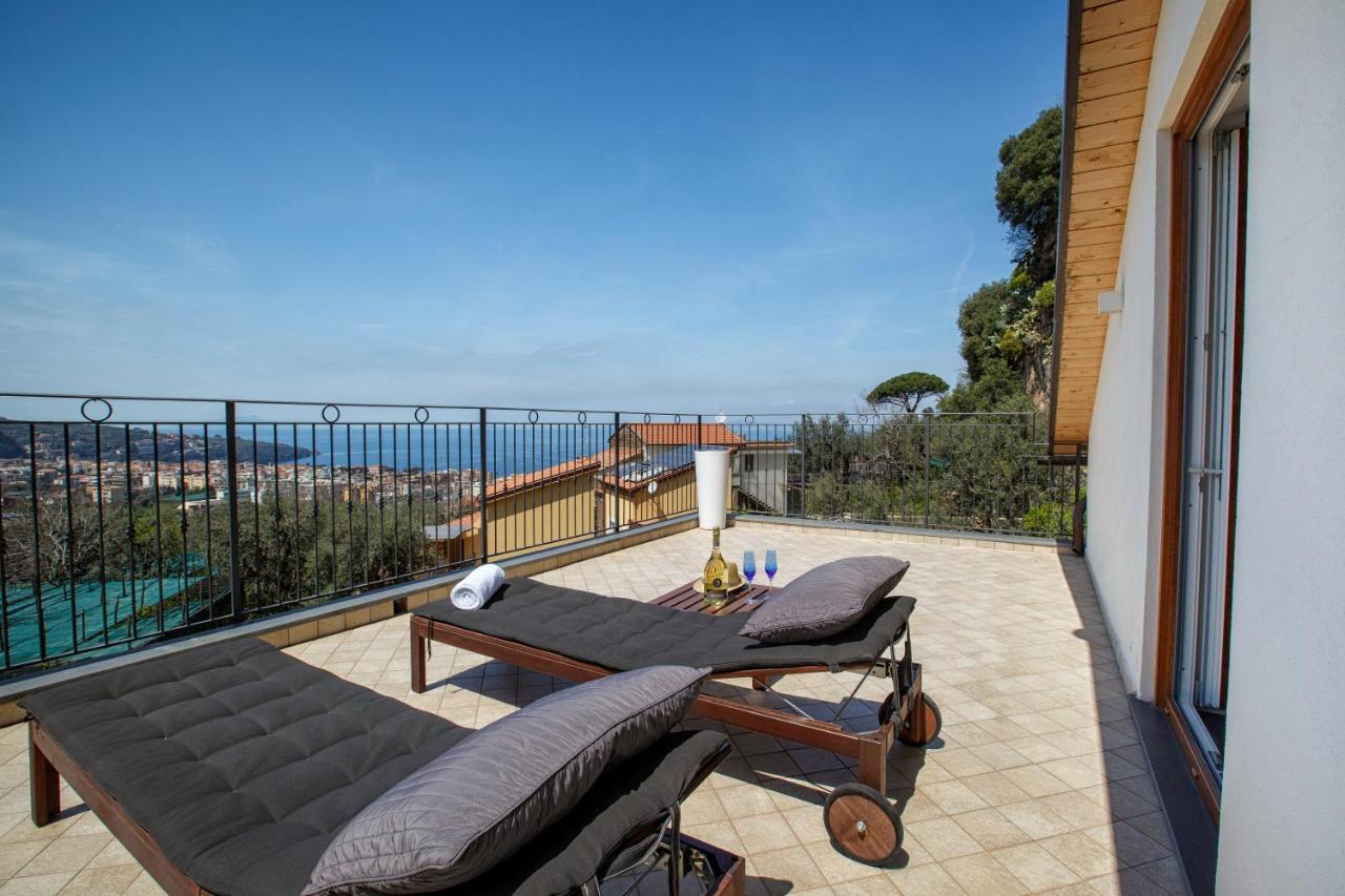 Eterea Charming Suites Sorrente Extérieur photo