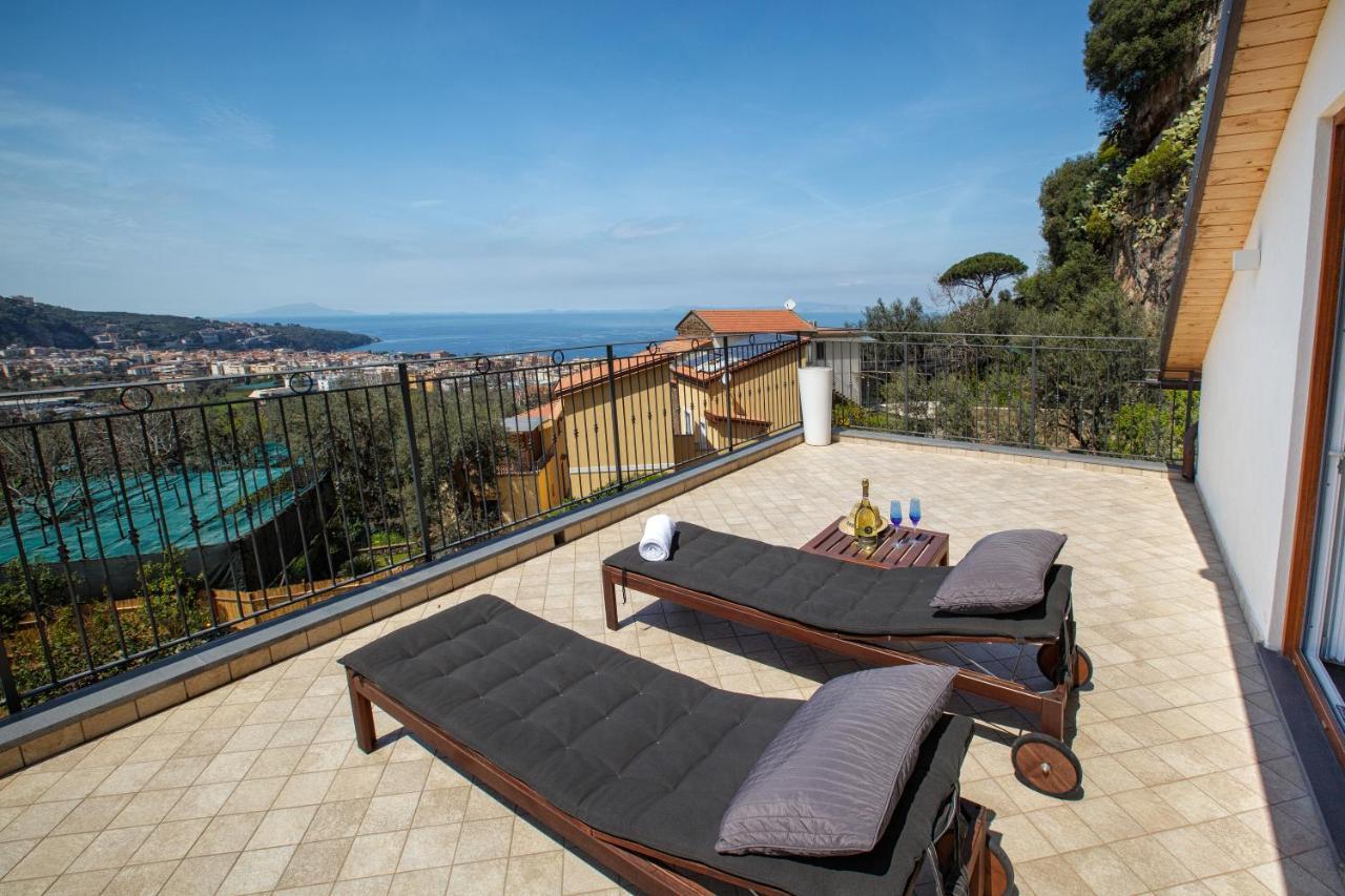 Eterea Charming Suites Sorrente Extérieur photo
