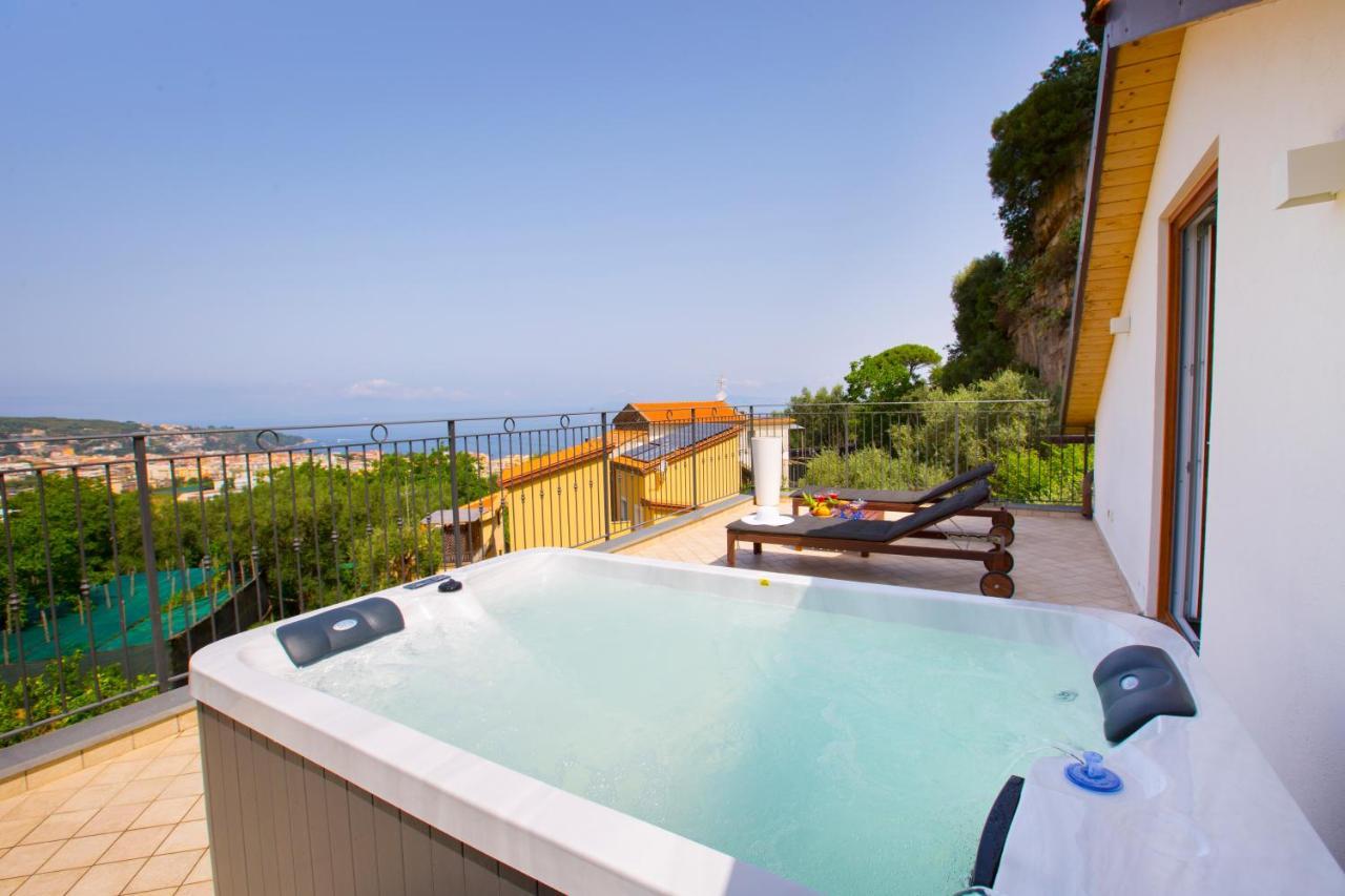 Eterea Charming Suites Sorrente Extérieur photo