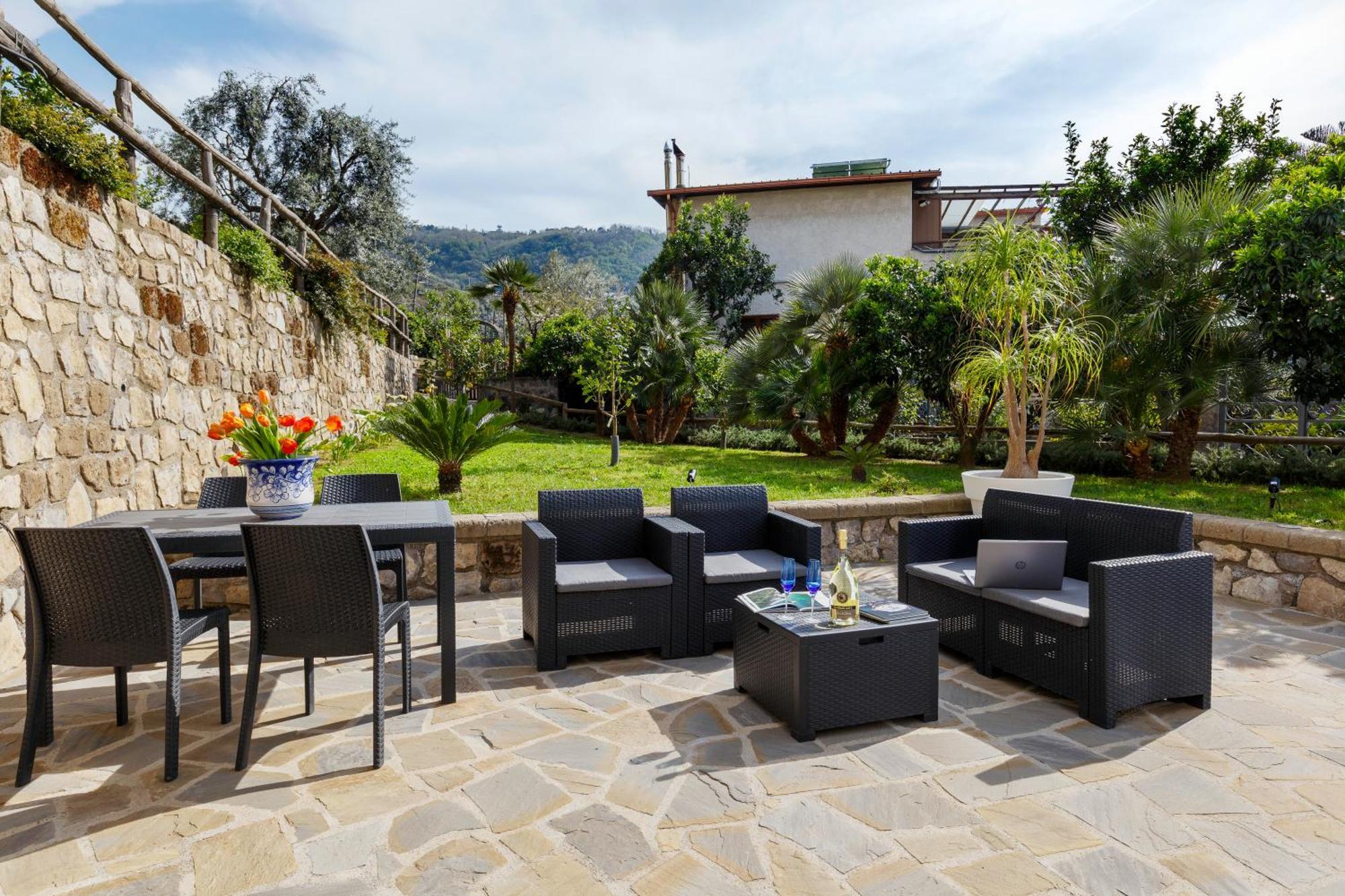 Eterea Charming Suites Sorrente Extérieur photo